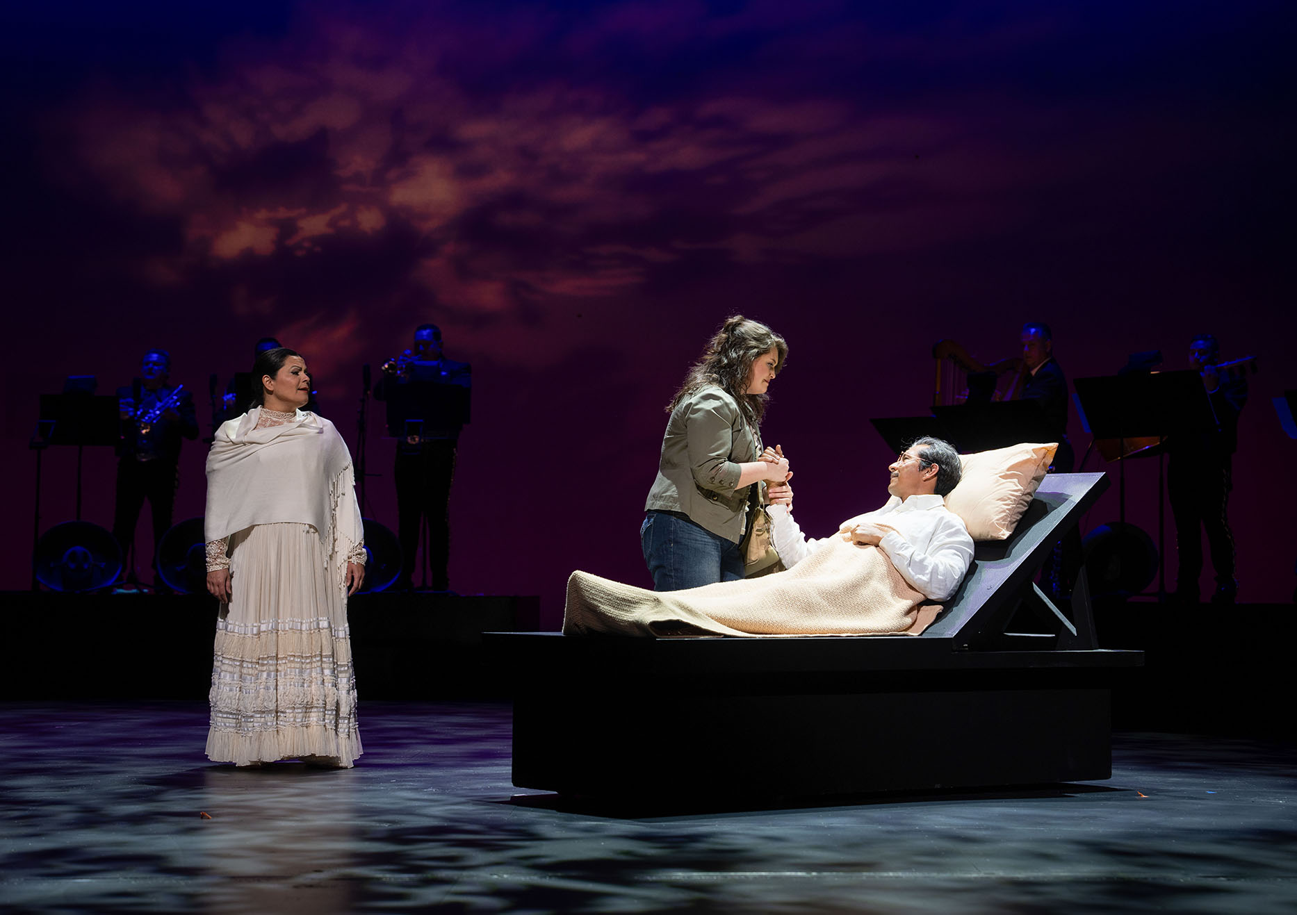 Cecilia Duarte, Bethany Jelinek, and Octavio Moreno in Cruzar la Cara de la Luna, photo by Sarah Shatz