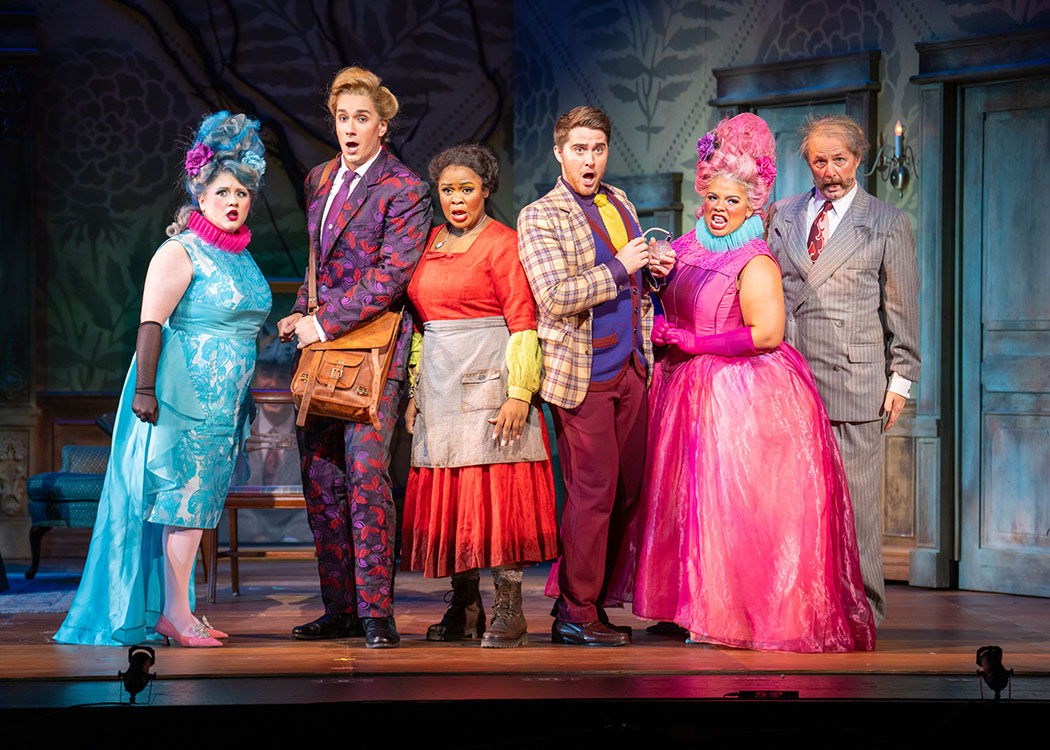 Cinderella / Photo © Andrew Schwartz